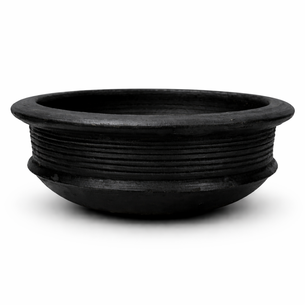 Kalimannu black clay cooking pot, second view